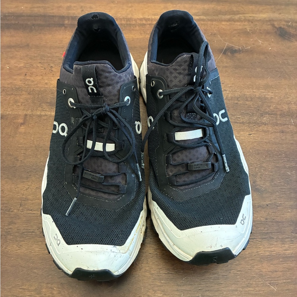 On Cloud Helion Shoes Sneakers Women’s 11 Black White Running - Picture 3 of 8